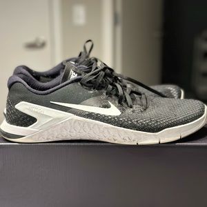 Nike Metcon 4 Black White Size 12
